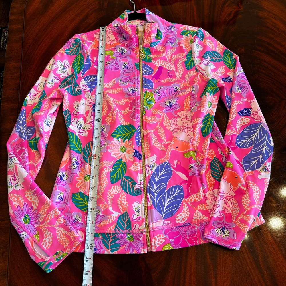 Lilly Pulitzer Luxletic Brittana UPF 50+ Jacket Pink Isle Best Of Friends - Picture 13 of 14